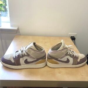 Nike Jordan 1 Mid SE Craft Inside Out